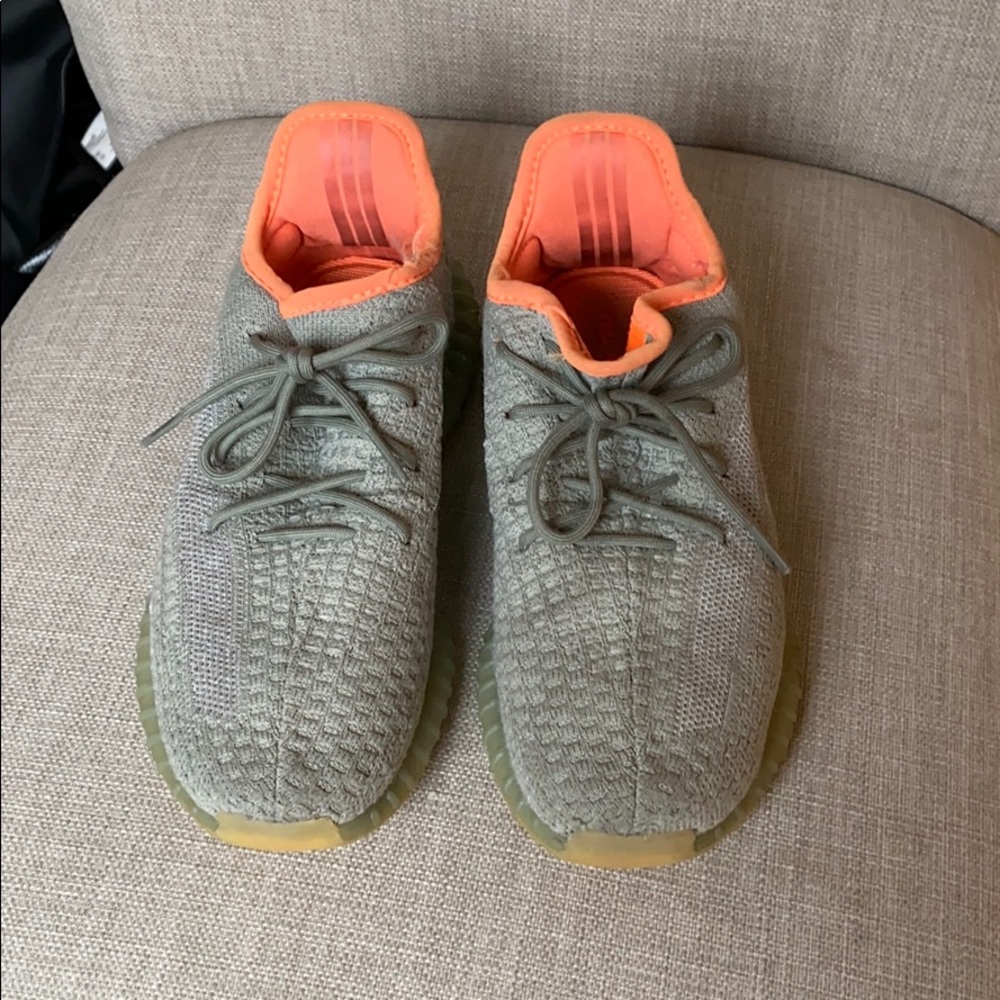 Kids Yeezy Boost Sneakers sz 1.5